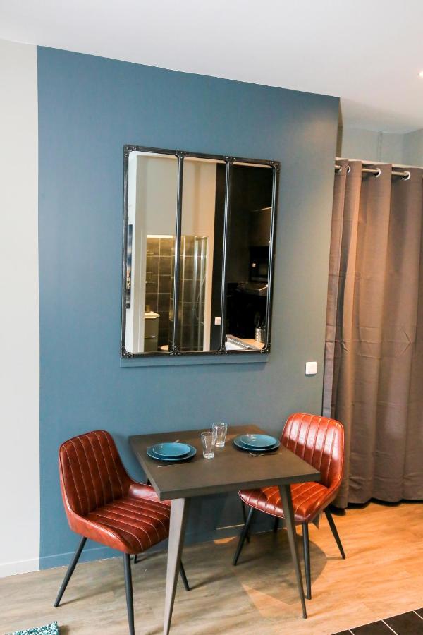 サン・テティエンヌL'Industriel, T2 Hypercentre Chic Et Cosy, Wifi Par Sovalfiアパートメント エクステリア 写真